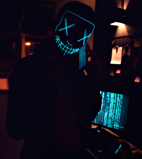 les hackers, l'informatique et le web