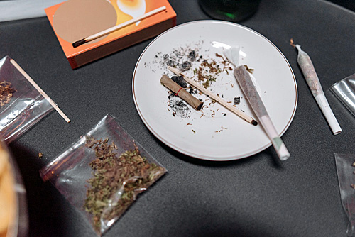 Les 8 dangers sur internet et la vente des produits illicites
